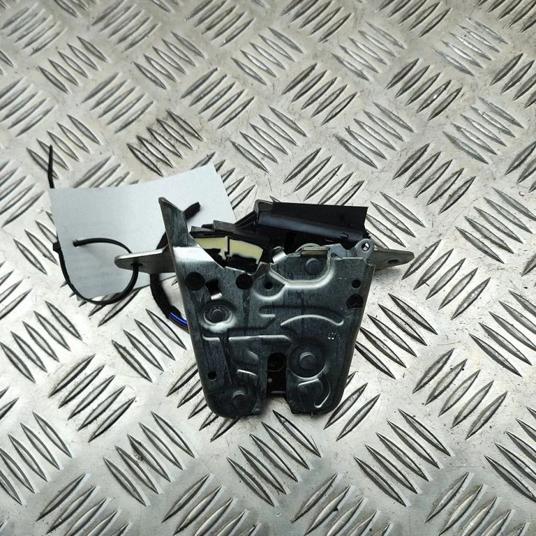 Tailgate/trunk/boot lock/catch/latch A0997400600