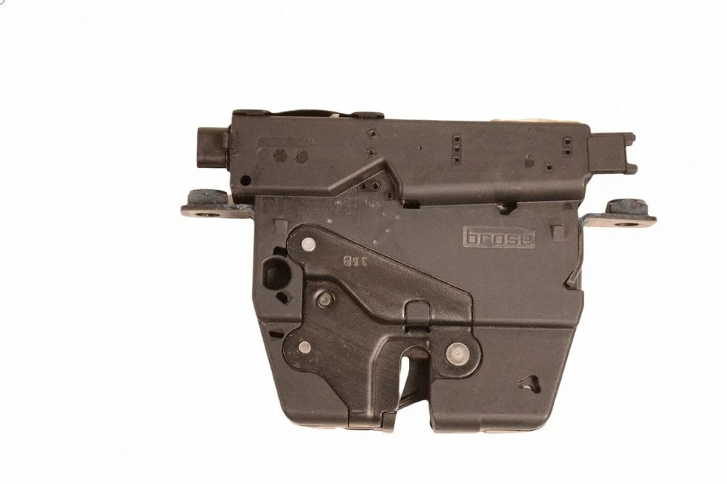 Tailgate/trunk/boot lock/catch/latch – BMW 4 Series F32 F33 (2013-2020)