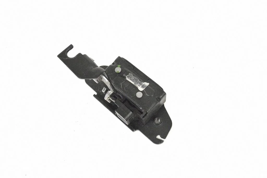 Aizmugurējā vāka slēdzene 9685915280
