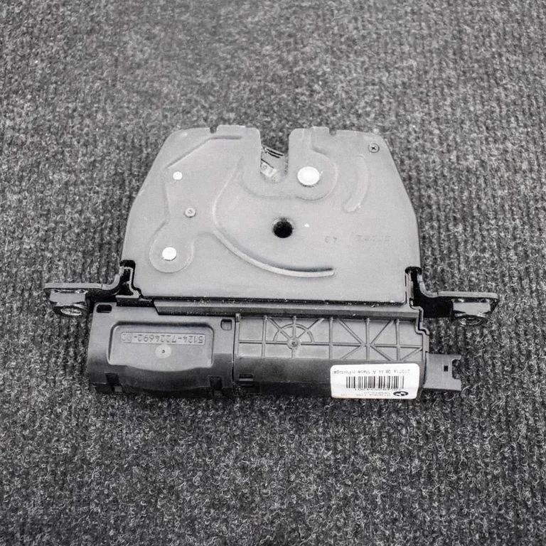 Tailgate/trunk/boot lock/catch/latch – BMW 3 Series F30 F35 F31 (2012-2018)