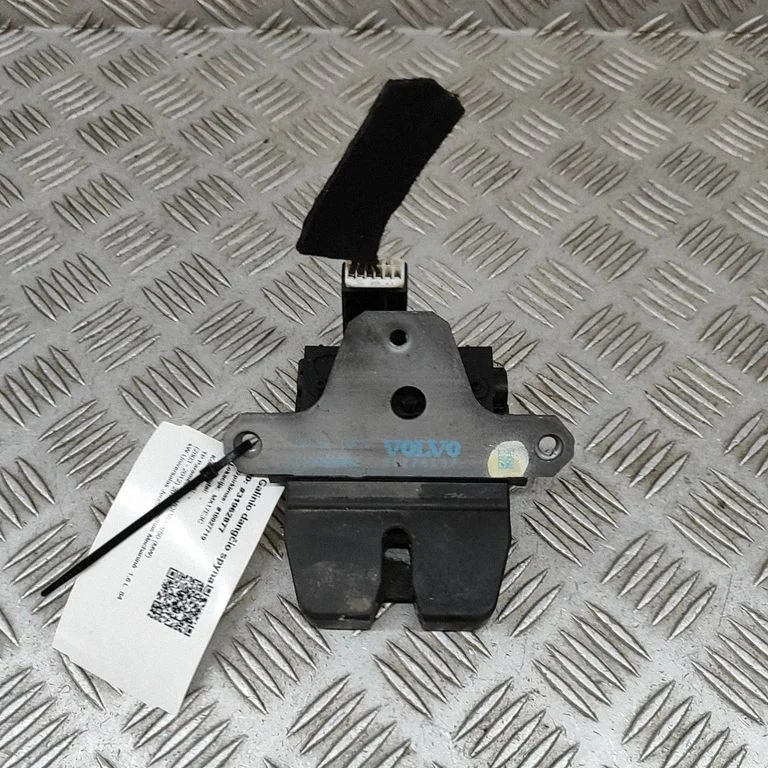 Aizmugurējā vāka slēdzene 31276698