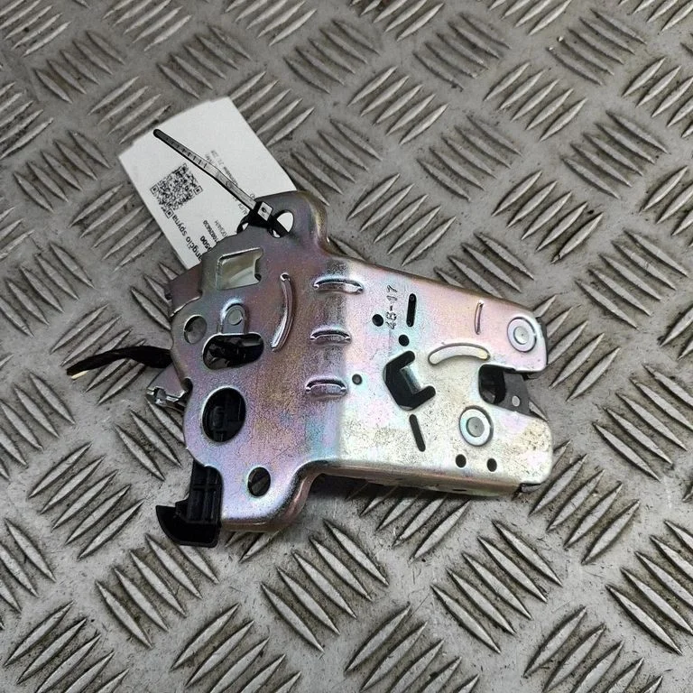 Tailgate/trunk/boot lock/catch/latch 4H0827505A