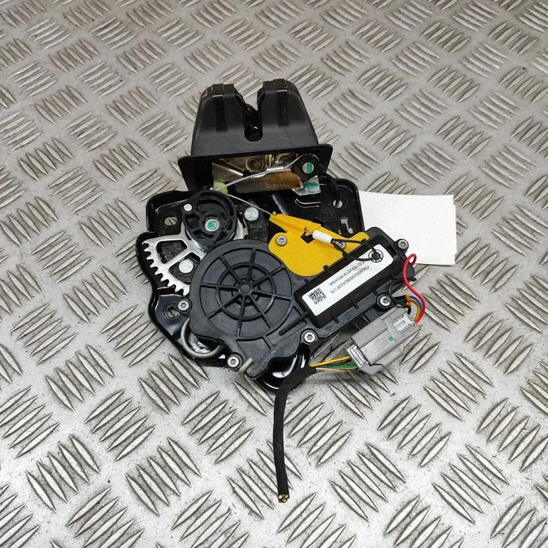 Tailgate/trunk/boot lock/catch/latch FM2955200062A