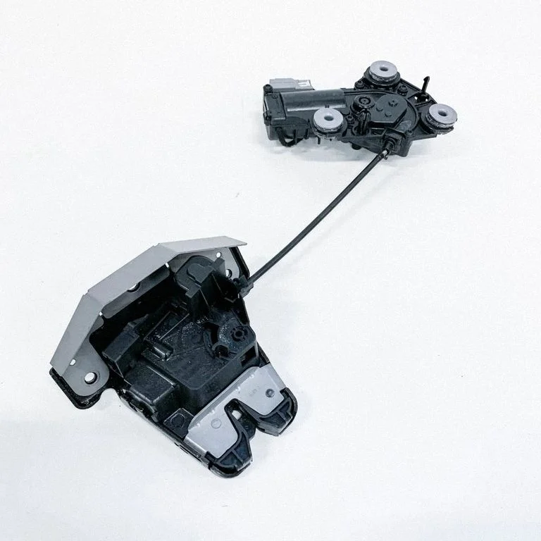 Tailgate/trunk/boot lock/catch/latch – Volvo S90, V90 (2016-)