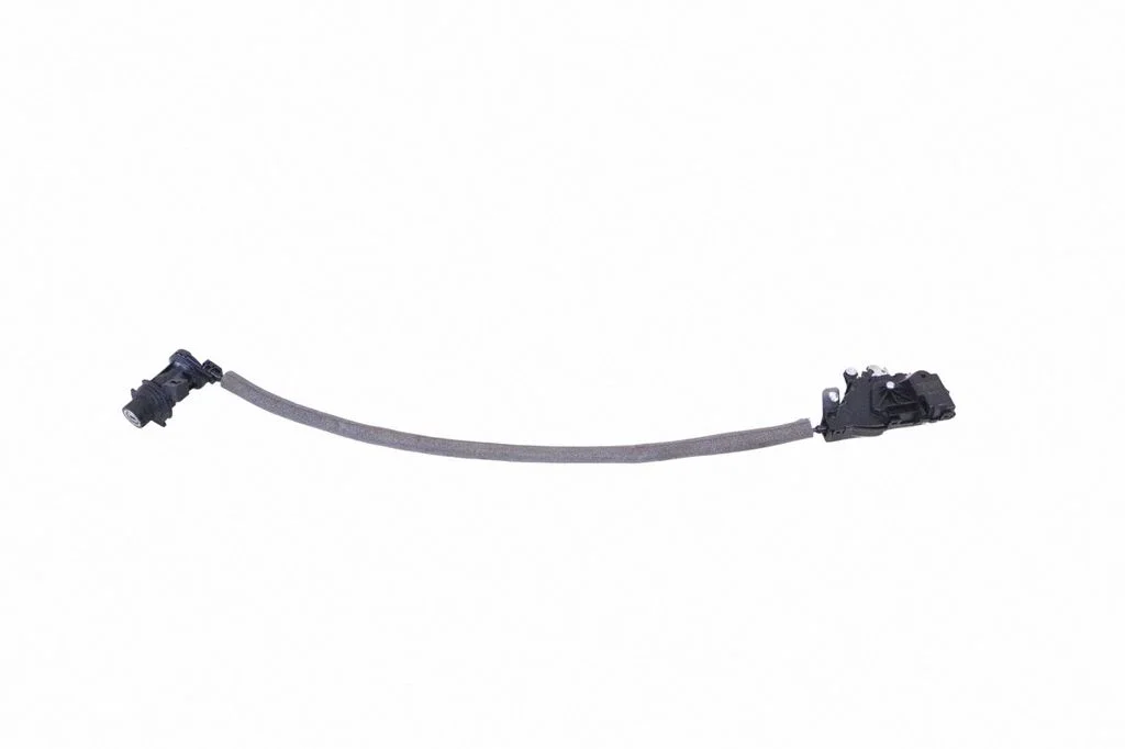 Aizmugurējā vāka slēdzene A2047500485