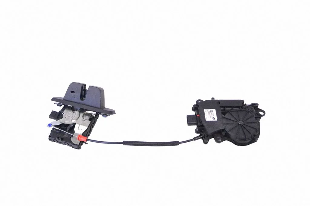 Tailgate/trunk/boot lock/catch/latch J9D3404C10AA