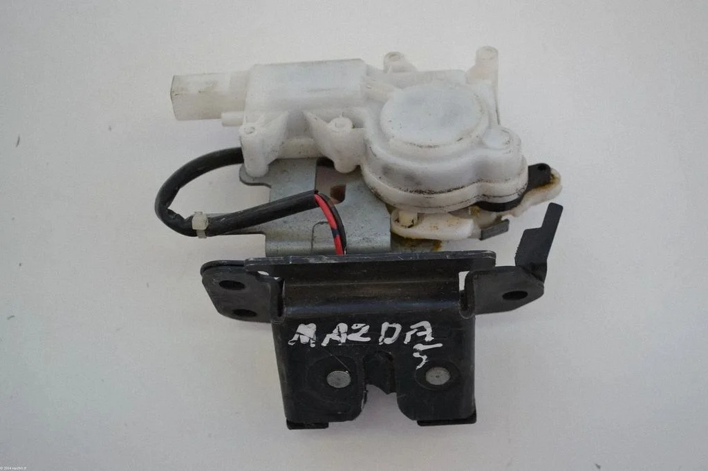 Tailgate/trunk/boot lock/catch/latch 9J30B6701 – Mazda 5 (2005-2010)