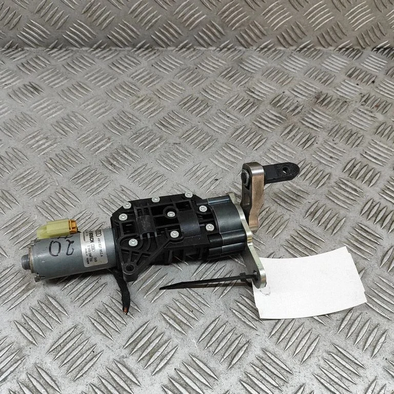 Tagaluugi sulgemismootor 4M0827852A