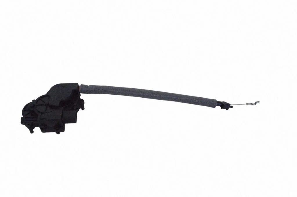 Aizmugurējā vāka piesaistes motors 9J1827888