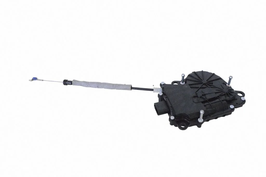 Aizmugurējā vāka piesaistes motors – Land Rover Range Rover L405 (2013-2021)