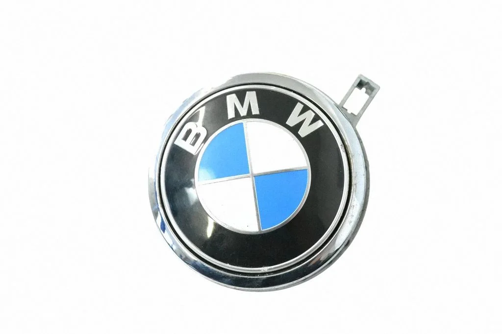 Klamka zewnętrzna klapy bagażnika – BMW Seria 6 F12 F13 (2010-2018)