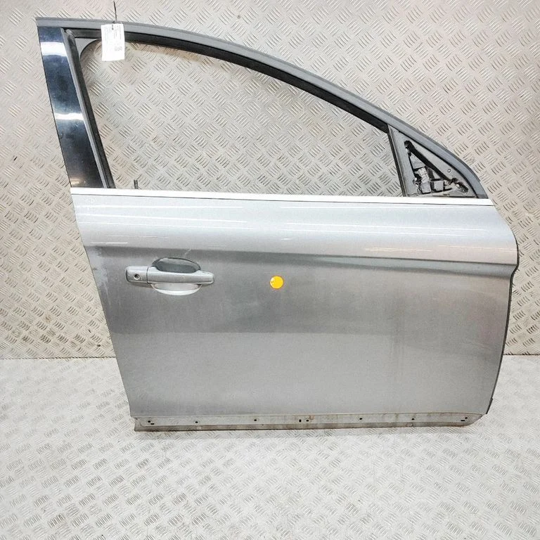 Priekšējās durvis 31335553
