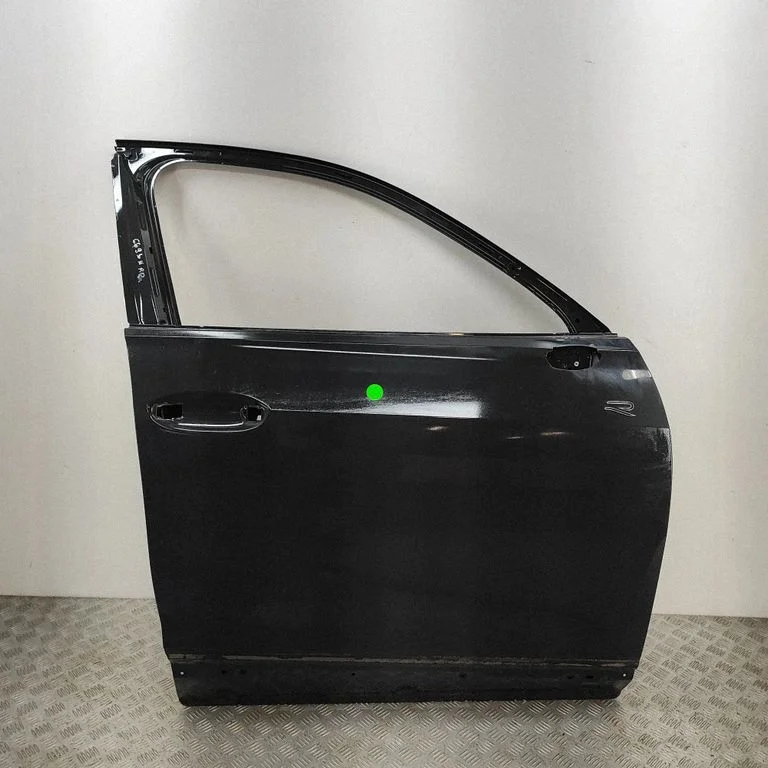 Priekšējās durvis 57L831056