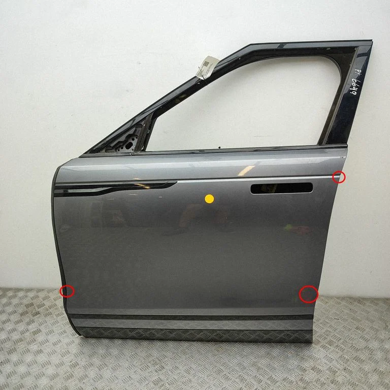 Priekšējās durvis J8A220125AA
