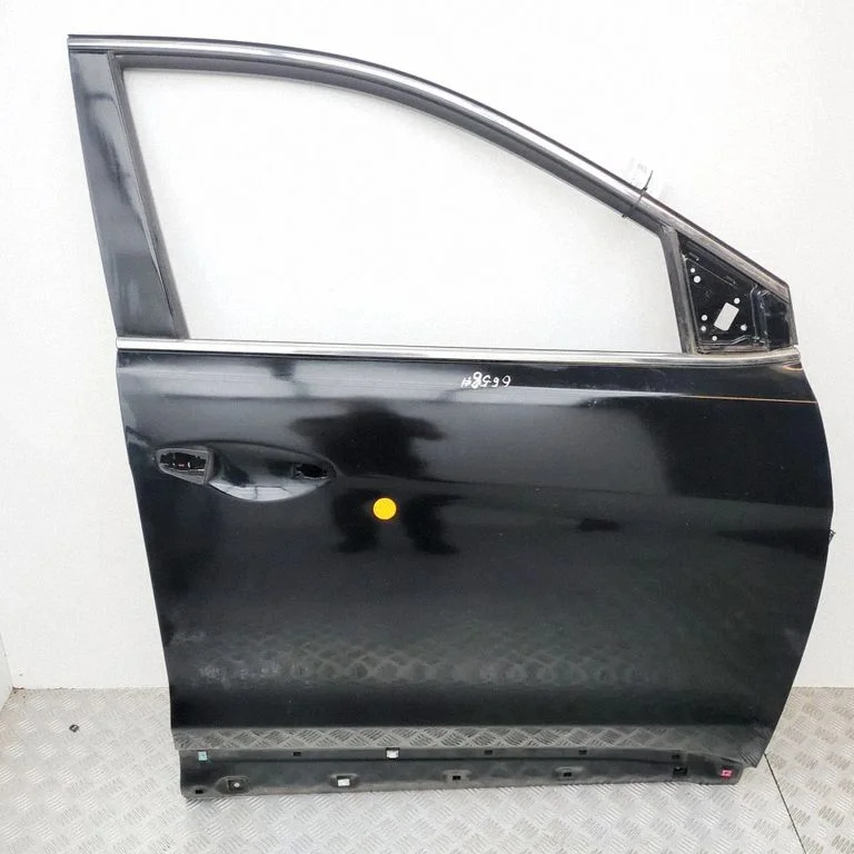 Priekšējās durvis 824802W210