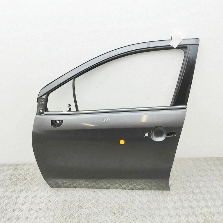 Priekšējās durvis 6800263T00