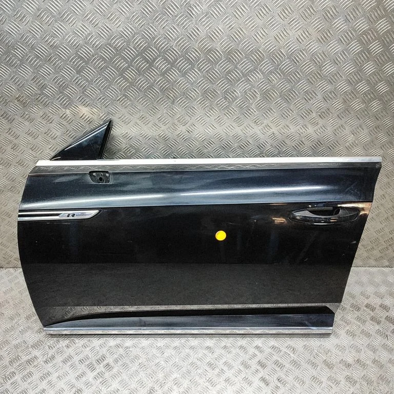 Esiuks 3G8831055AK