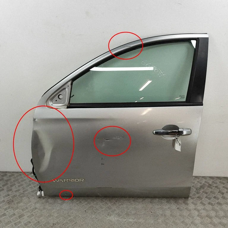 Priekšējās durvis 5700B793