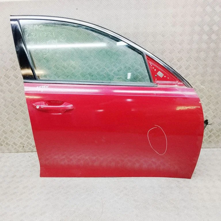 Priekšējās durvis 76004D4000