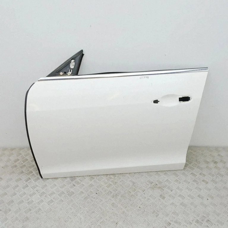 Priekšējās durvis 673007994