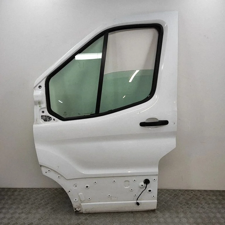 Front door – Ford E-Transit (2020-)
