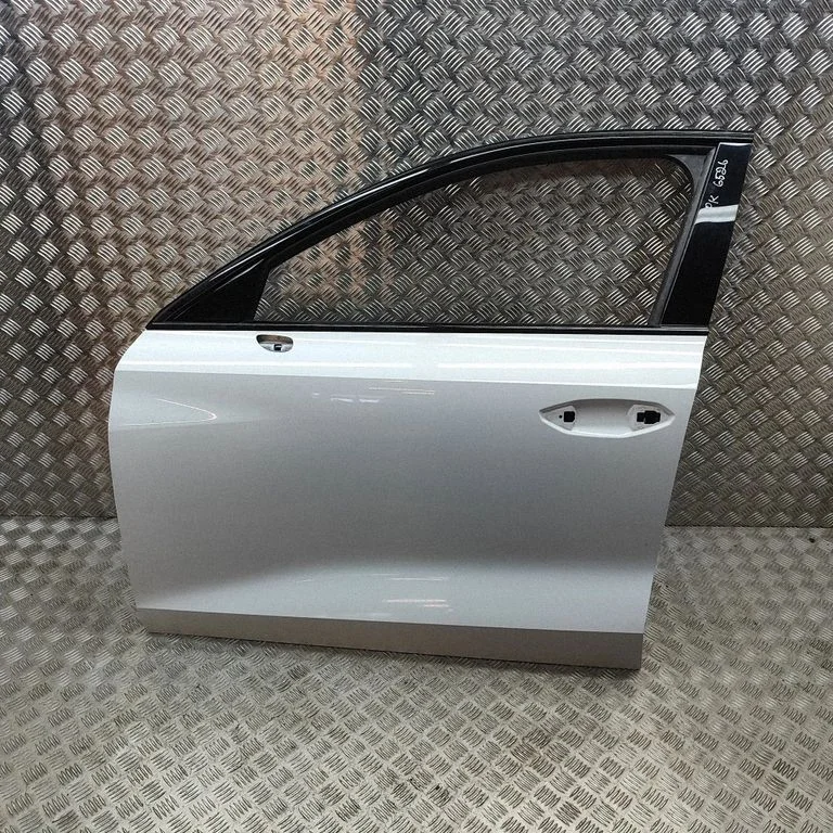 Drzwi przednie 8Y0831051