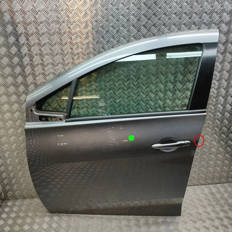 Priekšējās durvis 801015486R