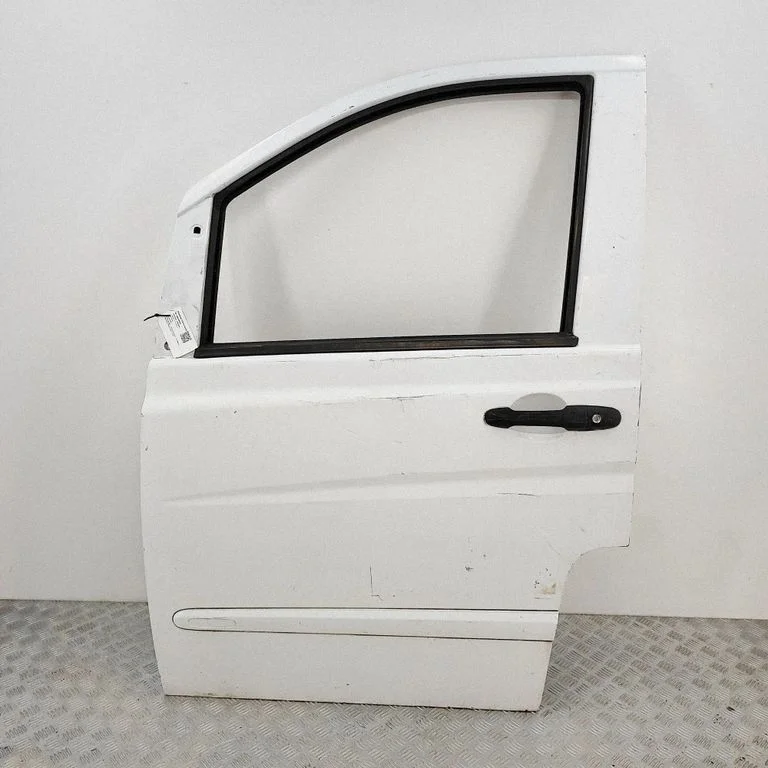 Priekšējās durvis – Mercedes-Benz Vito Viano W639 (2003-2014)