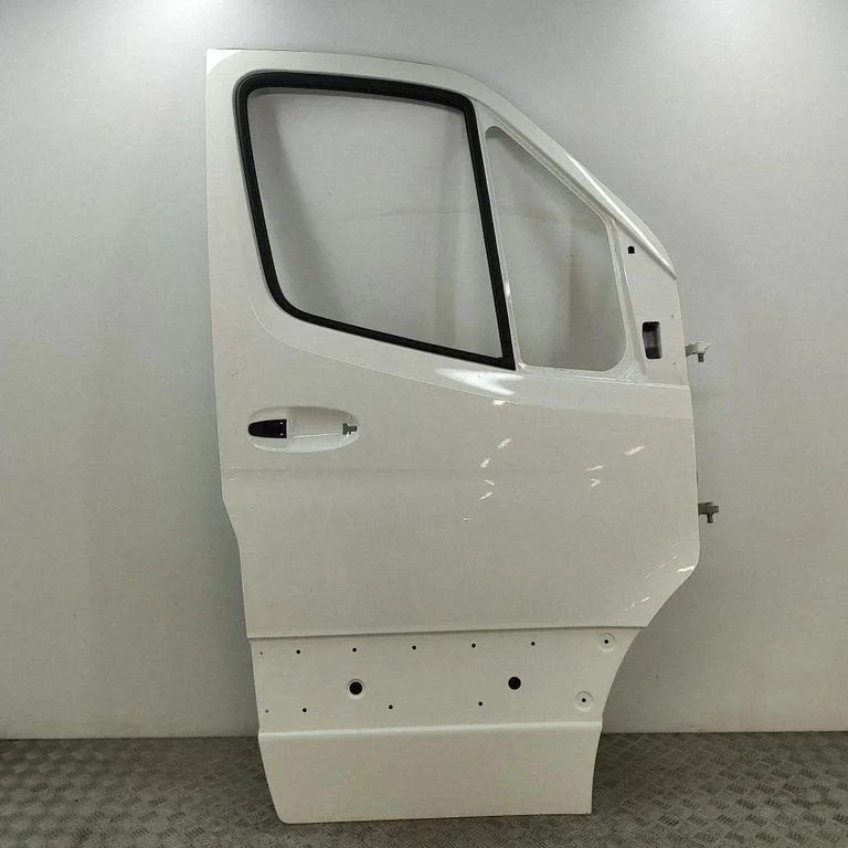 Priekšējās durvis – Mercedes-Benz Sprinter W907 W910 (2018-)