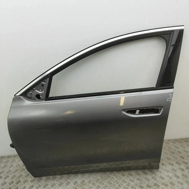 Priekšējās durvis 85F831051A