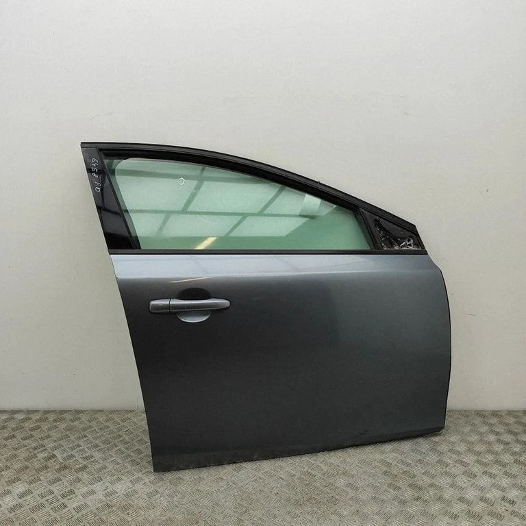 Priekšējās durvis 32321019