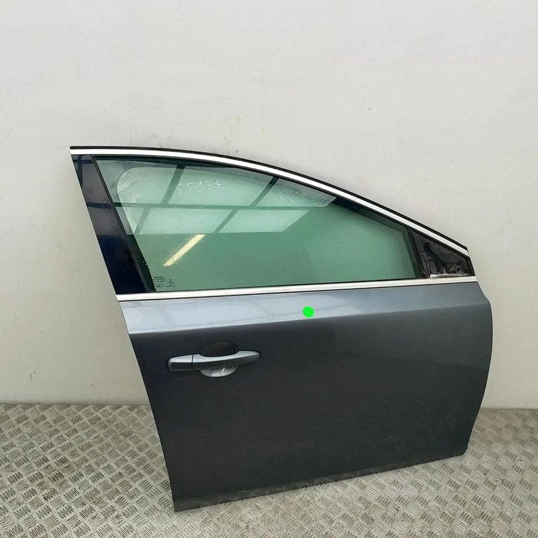 Front door – Volvo V40 (2012-2019)