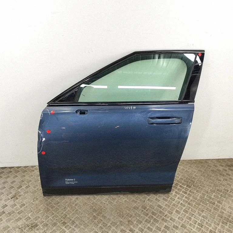 Priekšējās durvis 32228592