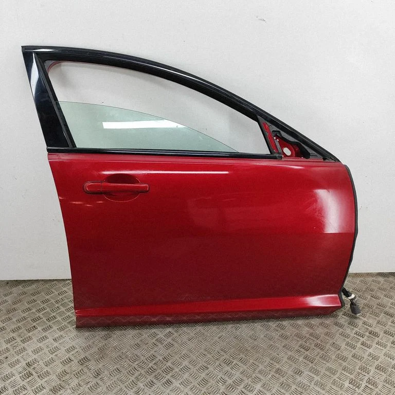 Priekšējās durvis 8X23F20124AB