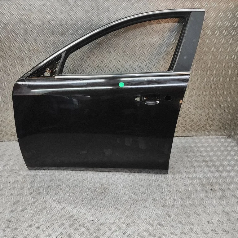 Priekšējās durvis 50509245