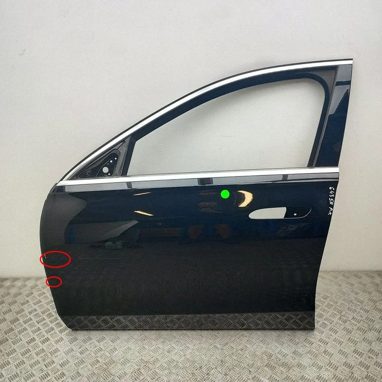 Priekšējās durvis A2237200300