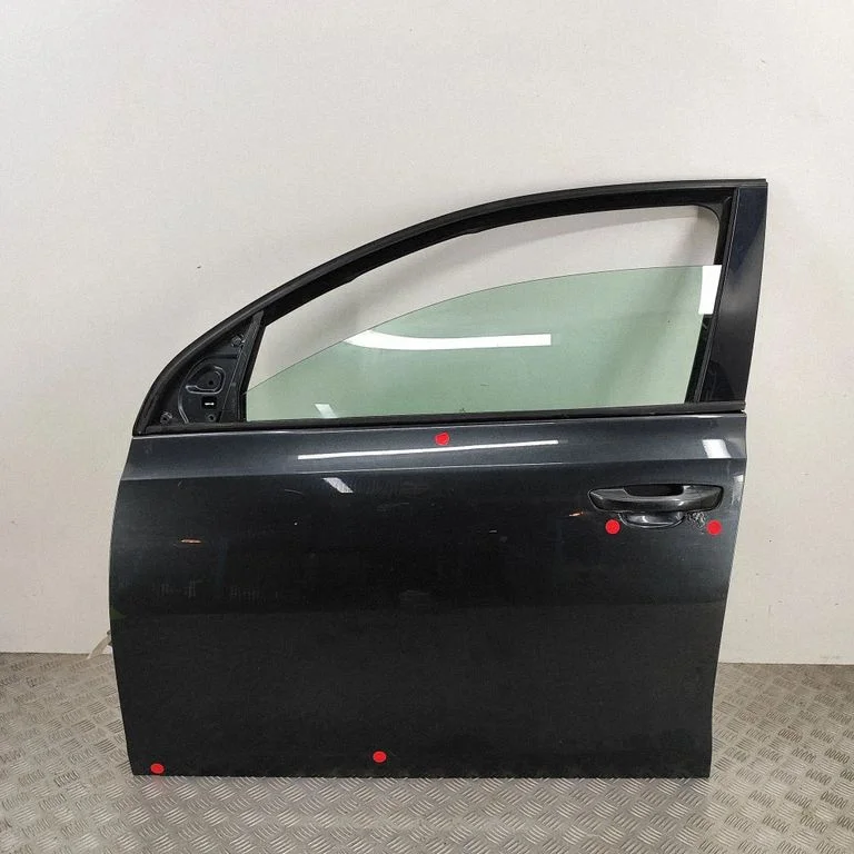 Priekšējās durvis 5K3831055J
