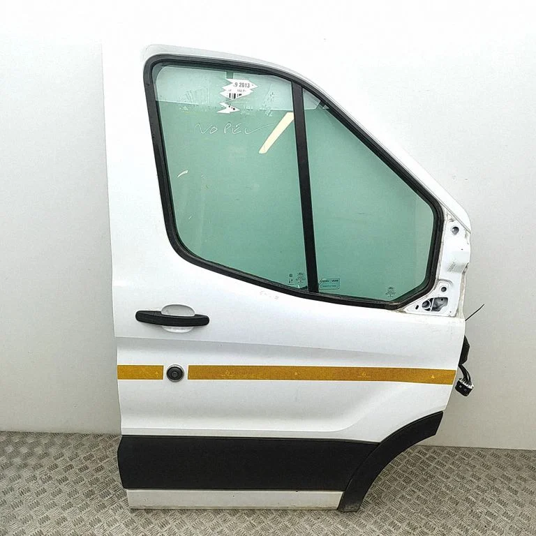 Priekšējās durvis PBK31V20124DC