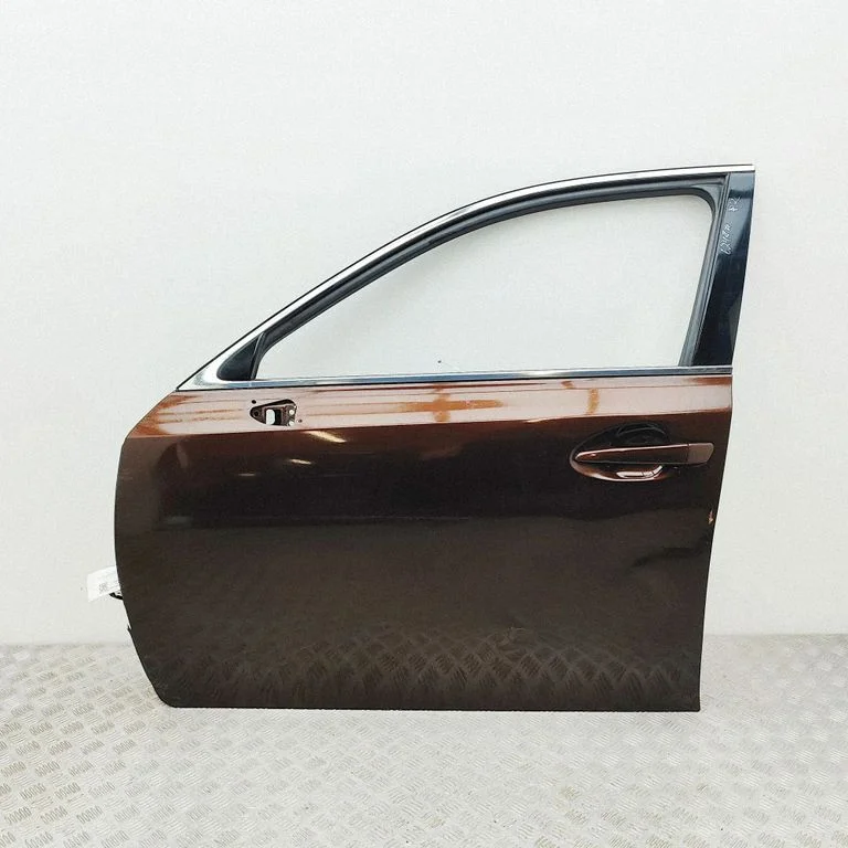 Drzwi przednie 6700230A41