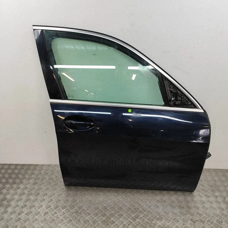Esiuks 8738552