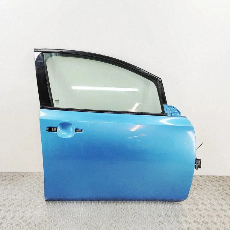 Priekšējās durvis H01005SEAA