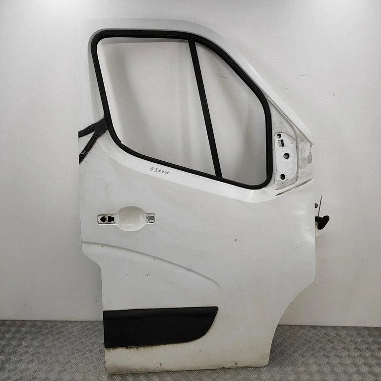 Priekšējās durvis 801009976R