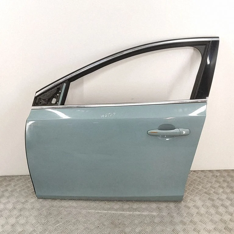 Priekšējās durvis 32321018