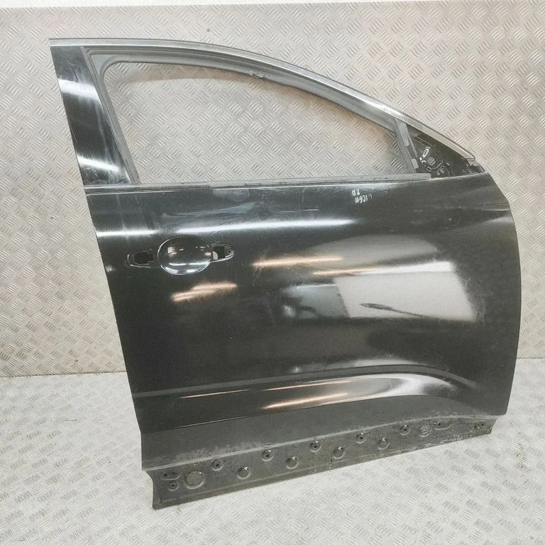 Priekšējās durvis 801126117R