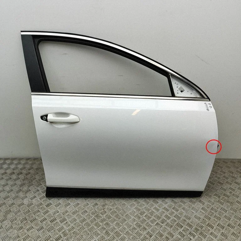 Priekšējās durvis 76004J7800