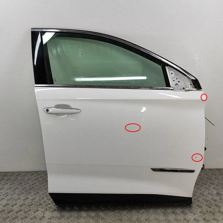 Priekšējās durvis 9819325680