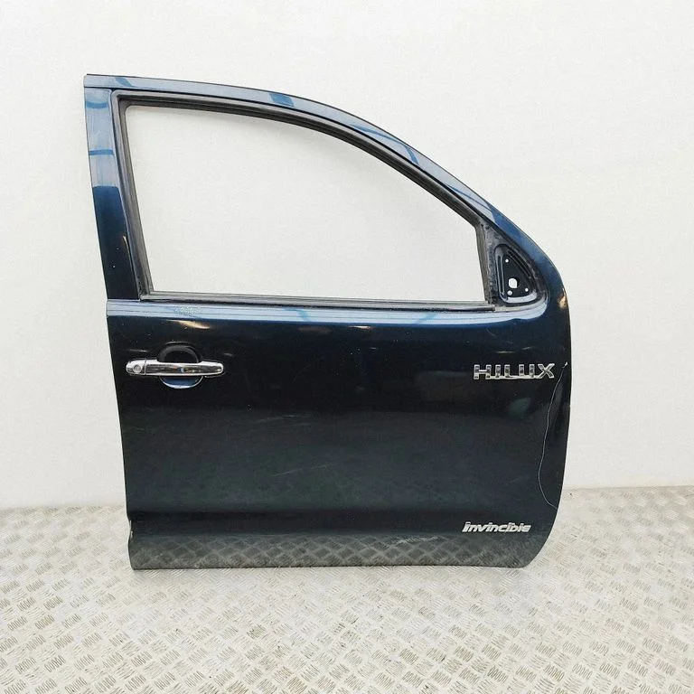 Priekšējās durvis 670020K060