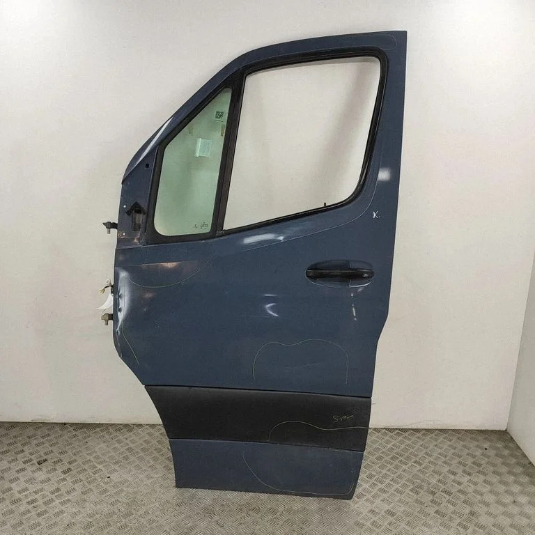 Priekšējās durvis A9107202400