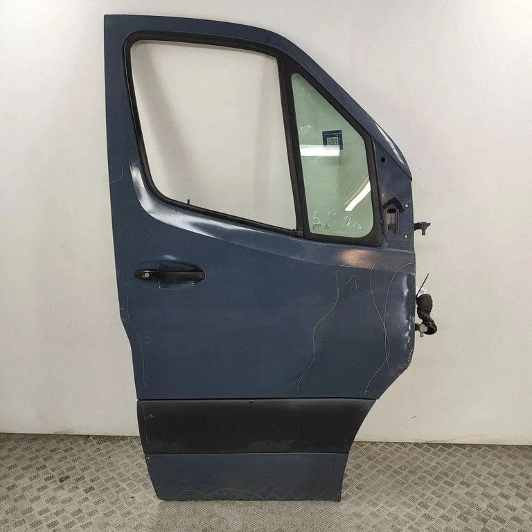 Priekšējās durvis A9107203100
