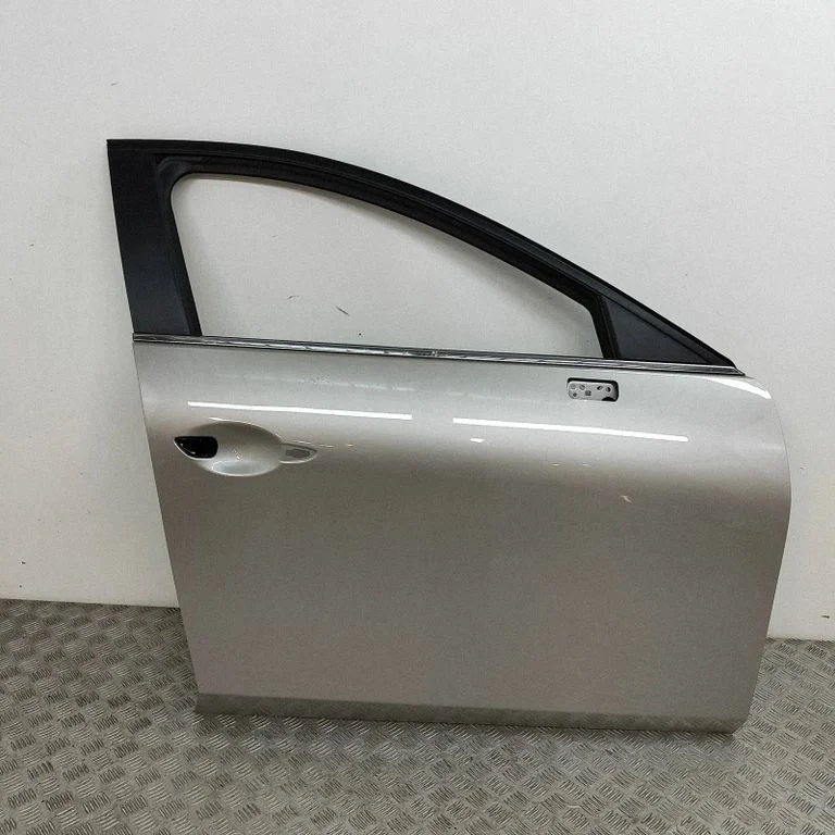 Front door BCY15802XC